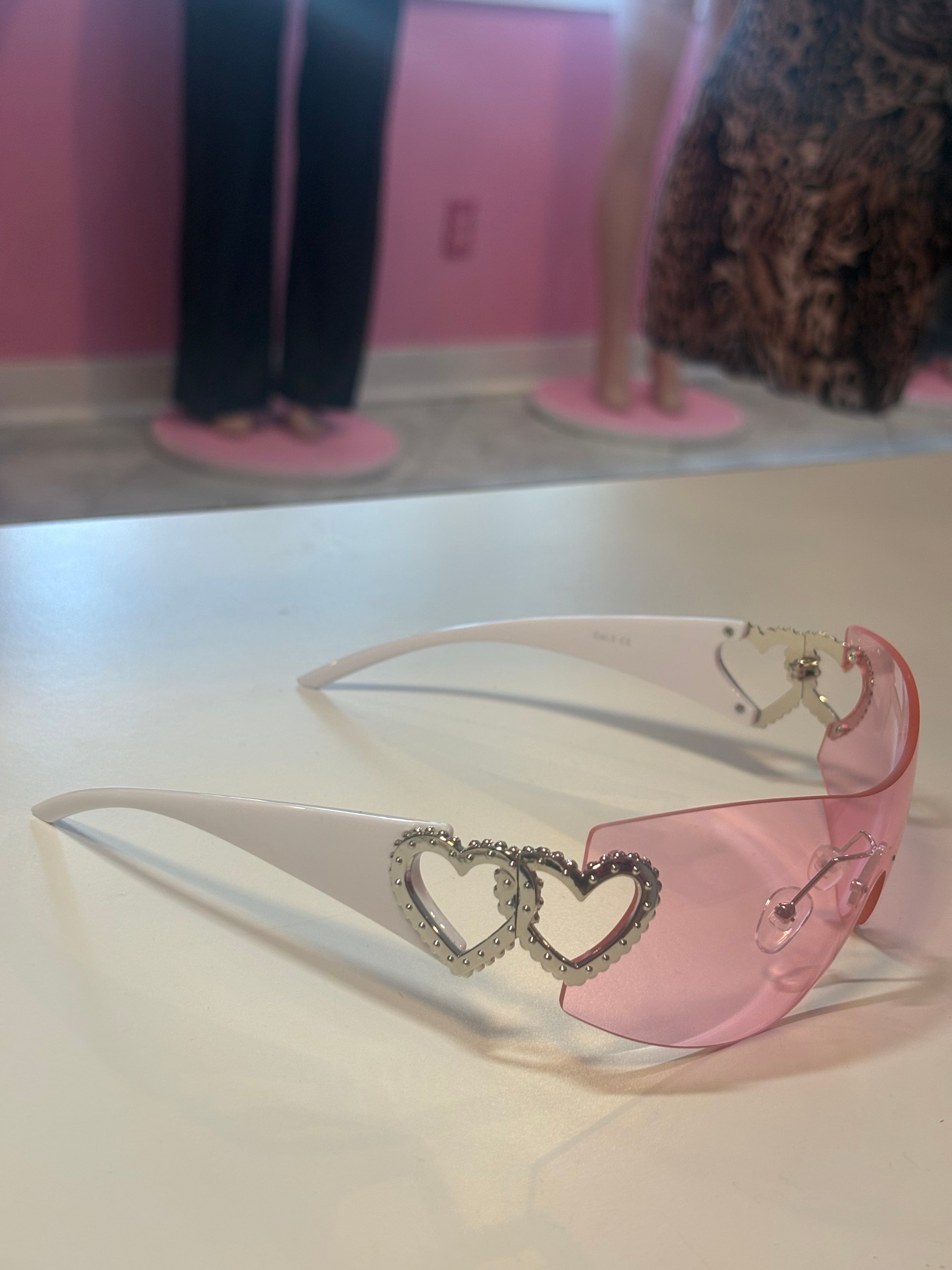 Heart GLASSES 🕶️